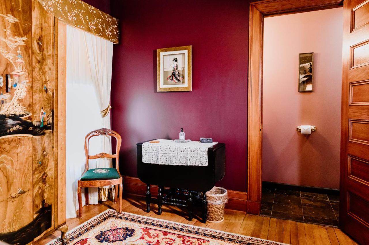 1897 Beekman House Bed And Breakfast Dundee Exterior photo